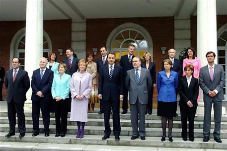 20/04/2004. 33Eighth Legislature (2). Group photo of the first government of José Luis Rodríguez Zapatero.